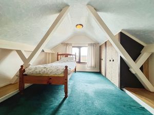 Bedroom- click for photo gallery